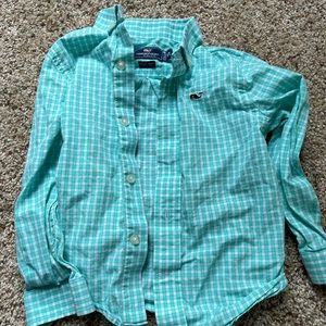 Vineyard Vines 3T button down shirt